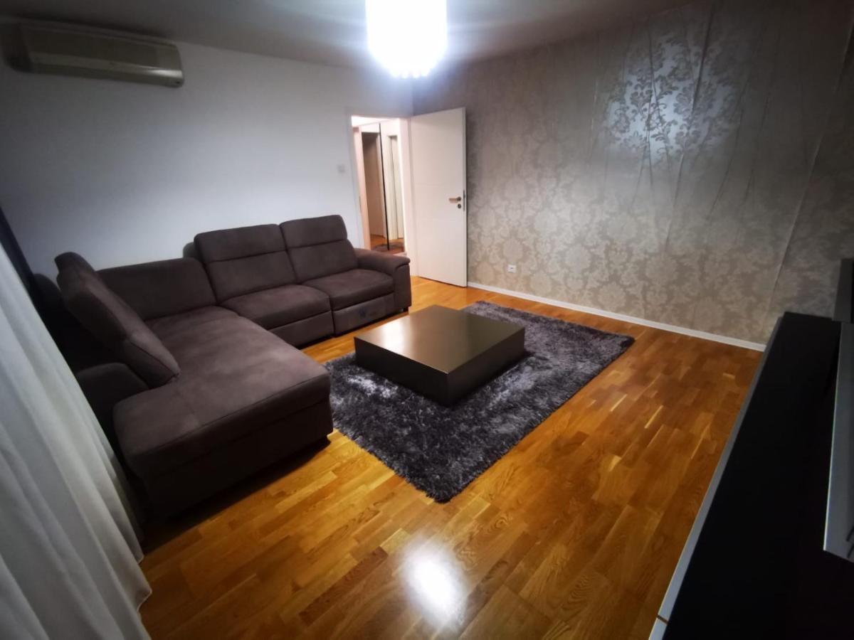 Luxury Apartment. 10 Minutes Taxi Ride To Center Тимишоара Екстериор снимка